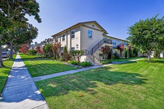 1133-1141 E Carson St in Long Beach, CA - Building Photo - Building Photo