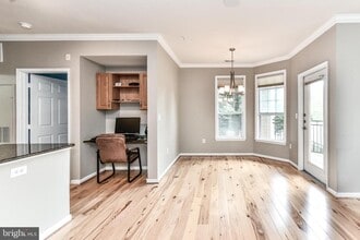 12921 Centre Park Cir-Unit -205 in Herndon, VA - Building Photo - Building Photo