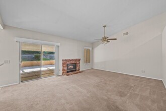 620 Walnut Cir in Corona, CA - Building Photo - Building Photo