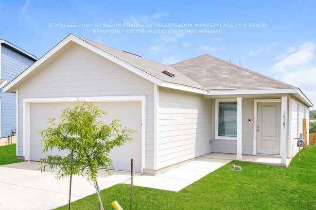 14307 Fulling Ml in San Antonio, TX - Building Photo - Building Photo