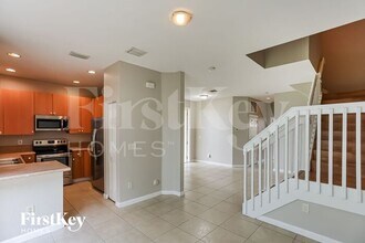 2175 NE 7th St in Homestead, FL - Building Photo - Building Photo