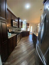 814 SE 21st Ave in Cape Coral, FL - Building Photo - Building Photo