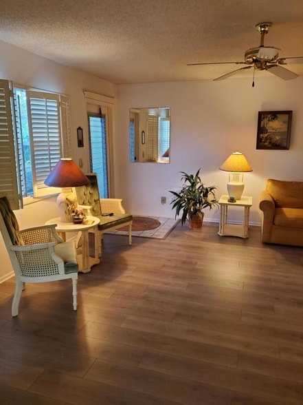 1225 NW 21st St, Unit 3506 in Stuart, FL - Foto de edificio - Building Photo