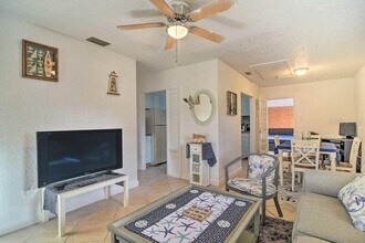 2196 Bell Cheer Dr in Clearwater, FL - Building Photo - Building Photo