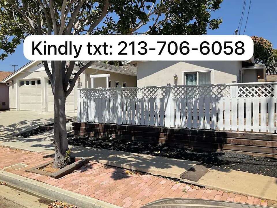 3541 Accomac Ave in San Diego, CA - Building Photo
