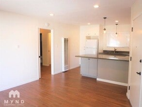 2745 21st Street in Sacramento, CA - Building Photo - Building Photo