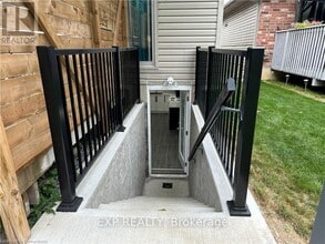 25 Mohawk St in Brantford, ON - Building Photo - Building Photo