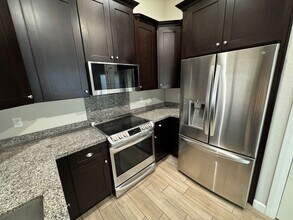 3026 E Pontiac Dr in Phoenix, AZ - Foto de edificio - Building Photo
