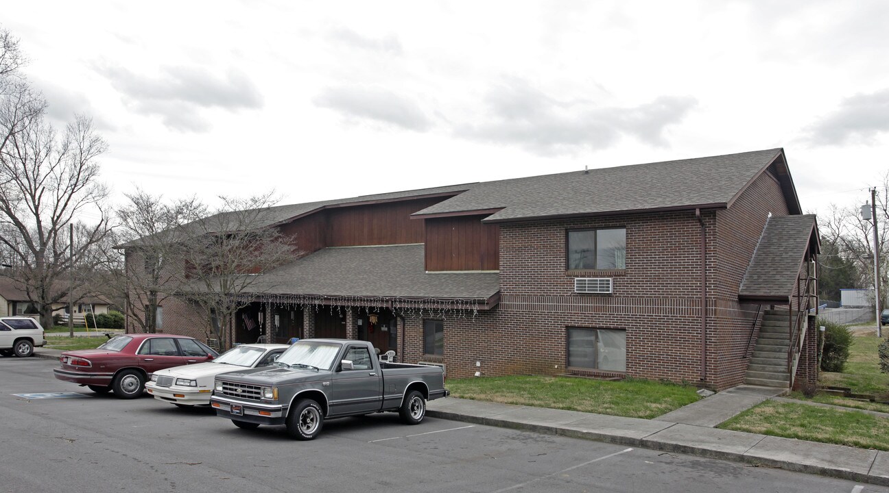 821 Eastern St in Jefferson City, TN - Building Photo