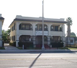 Obershaw House in San Bernardino, CA - Foto de edificio - Building Photo