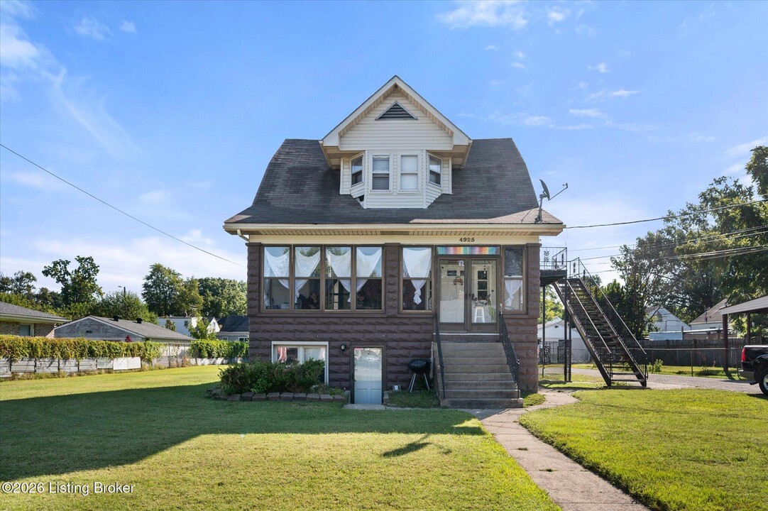 4925 Southside Dr in Louisville, KY - Building Photo