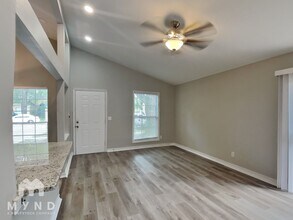 8308 Steamboat Ln in Tampa, FL - Building Photo - Building Photo
