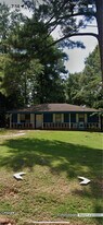 130 James Ave in Monroeville, AL - Building Photo