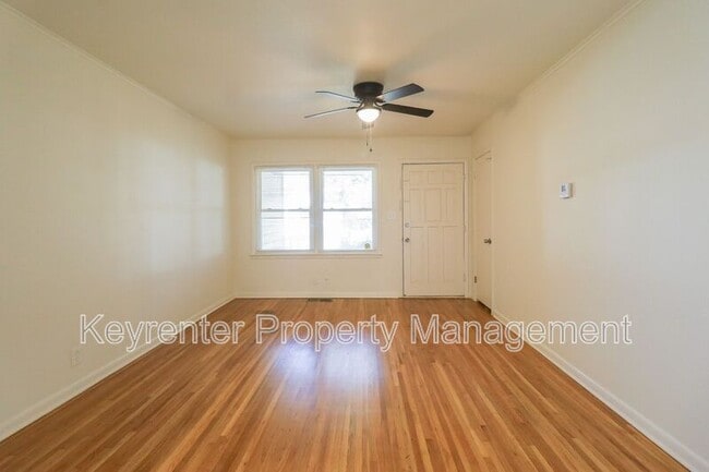 property at 622 E Xyler St