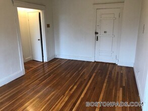 231-235 Park Dr in Boston, MA - Building Photo - Building Photo