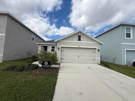 16942 Trite Bend St in Wimauma, FL - Building Photo