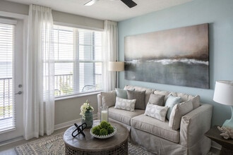 Camden Clearwater in Clearwater, FL - Building Photo - Building Photo