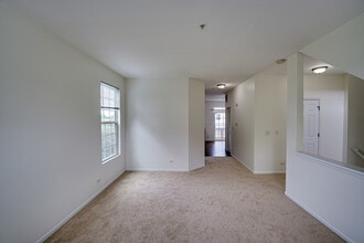 3821 Bailey Rd in Yorkville, IL - Building Photo - Building Photo
