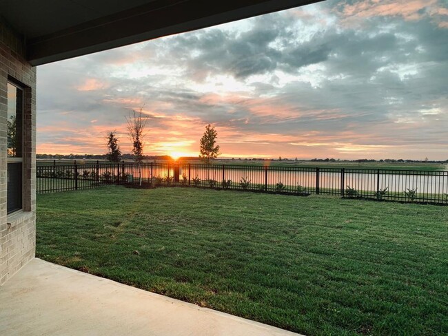 property at 584 Santa Rosa Hls Dr