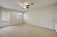 1917 Augusta Dr photo'