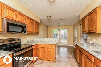 1100 Stone Creek Dr in Mansfield, TX - Building Photo - Building Photo