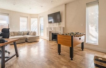4516 Dickson St in Houston, TX - Building Photo - Building Photo