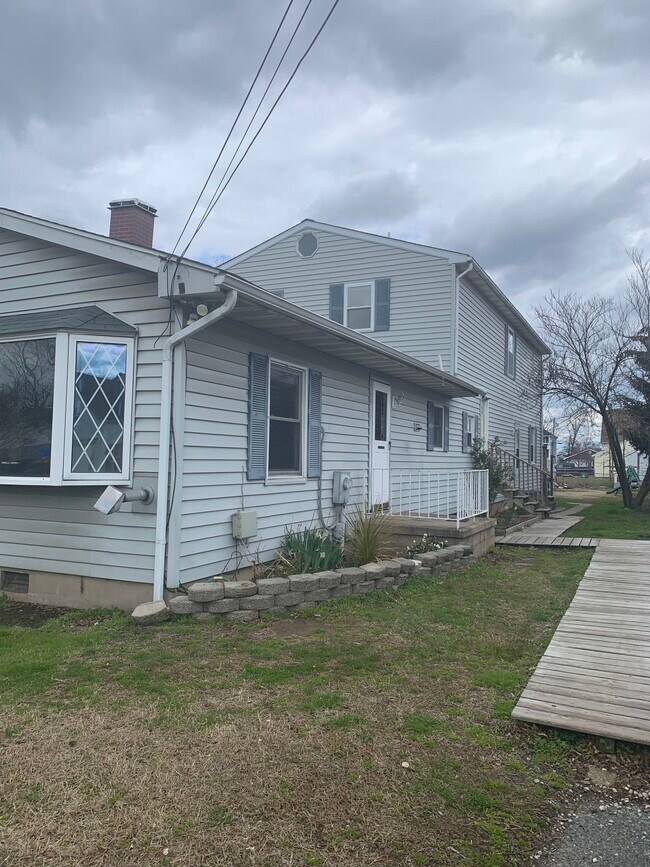 7204 Hughes Ave Rentals in Sparrows Point, MD