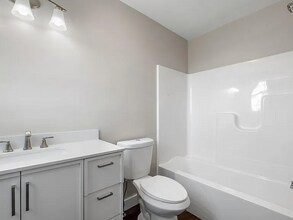 84 Old Lake Shore Rd in Gilford, NH - Building Photo - Building Photo