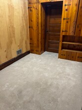 457 S Des Plaines St, Unit Rear in Joliet, IL - Building Photo - Building Photo