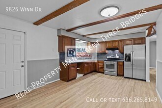 9826 Winn Dr in St. Louis, MO - Building Photo - Building Photo