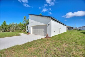 205 Hyacinth Ct in Poinciana, FL - Building Photo - Building Photo