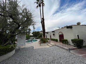 550 El Cielo Rd in Palm Springs, CA - Building Photo - Building Photo