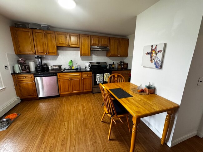 17 Princeton St, Unit 3