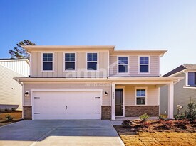 5002 Twin River Dr in Denver, NC - Building Photo