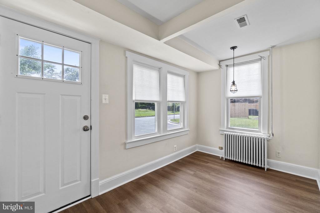 5022 Branchville Rd in College Park, MD - Building Photo