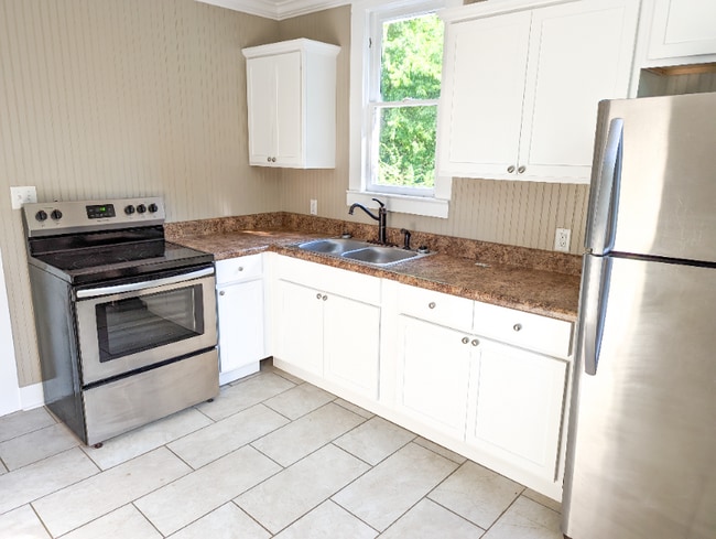 218 Howell St in Florence, AL - Building Photo - Building Photo