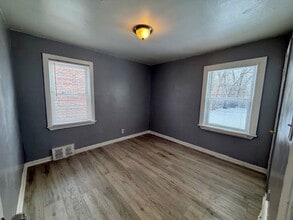 8430 Plainview Ave in Detroit, MI - Building Photo - Building Photo