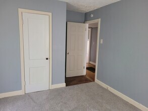 130 E Cherry St in Gadsden, AL - Foto de edificio - Building Photo