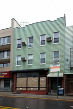 159 Greenpoint Ave in Brooklyn, NY - Building Photo - Building Photo