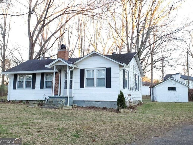 property at 1019 Braselton Hwy