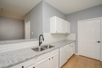 6418 Waldron Dr in Houston, TX - Building Photo - Building Photo