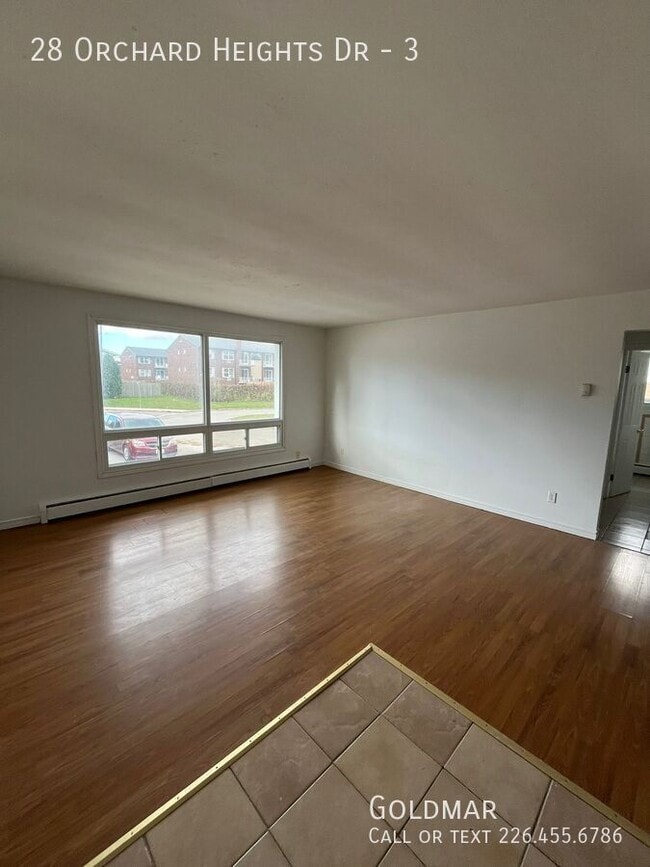28 Orchard Heights Dr in Chatham, ON - Building Photo - Building Photo