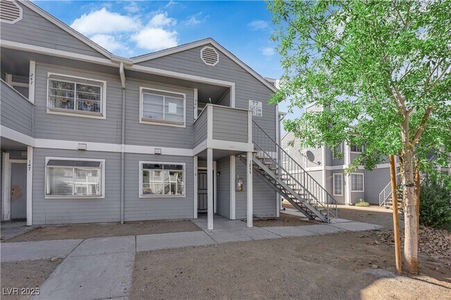 1859 Dwarf Star Dr in Las Vegas, NV - Building Photo - Building Photo