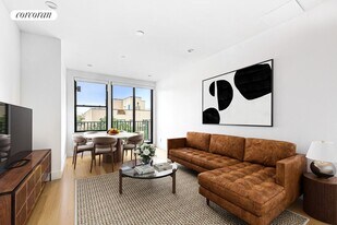 27 Kossuth Pl in Brooklyn, NY - Building Photo