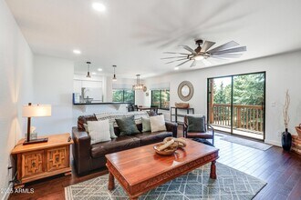 2707 N Walnut Hills Dr in Flagstaff, AZ - Building Photo - Building Photo