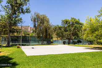 5837 Oak Bend Ln in Oak Park, CA - Building Photo - Building Photo