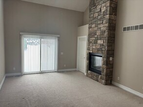 113 Clubhouse Dr in Battle Creek, MI - Building Photo - Building Photo