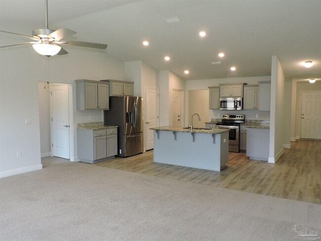 6014 E Fence Rd in Pensacola, FL - Building Photo - Building Photo