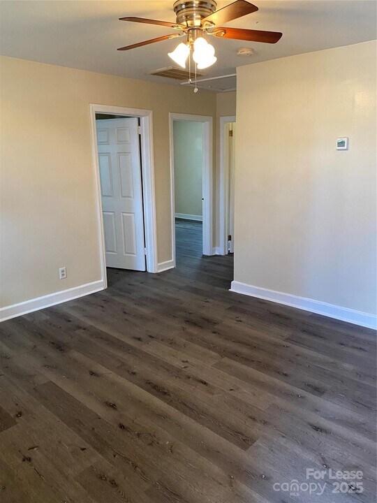 3100 Zircon St in Charlotte, NC - Building Photo