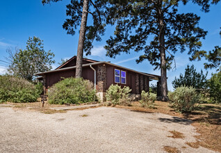 119 Homonu Ct, Unit B in Bastrop, TX - Building Photo - Building Photo